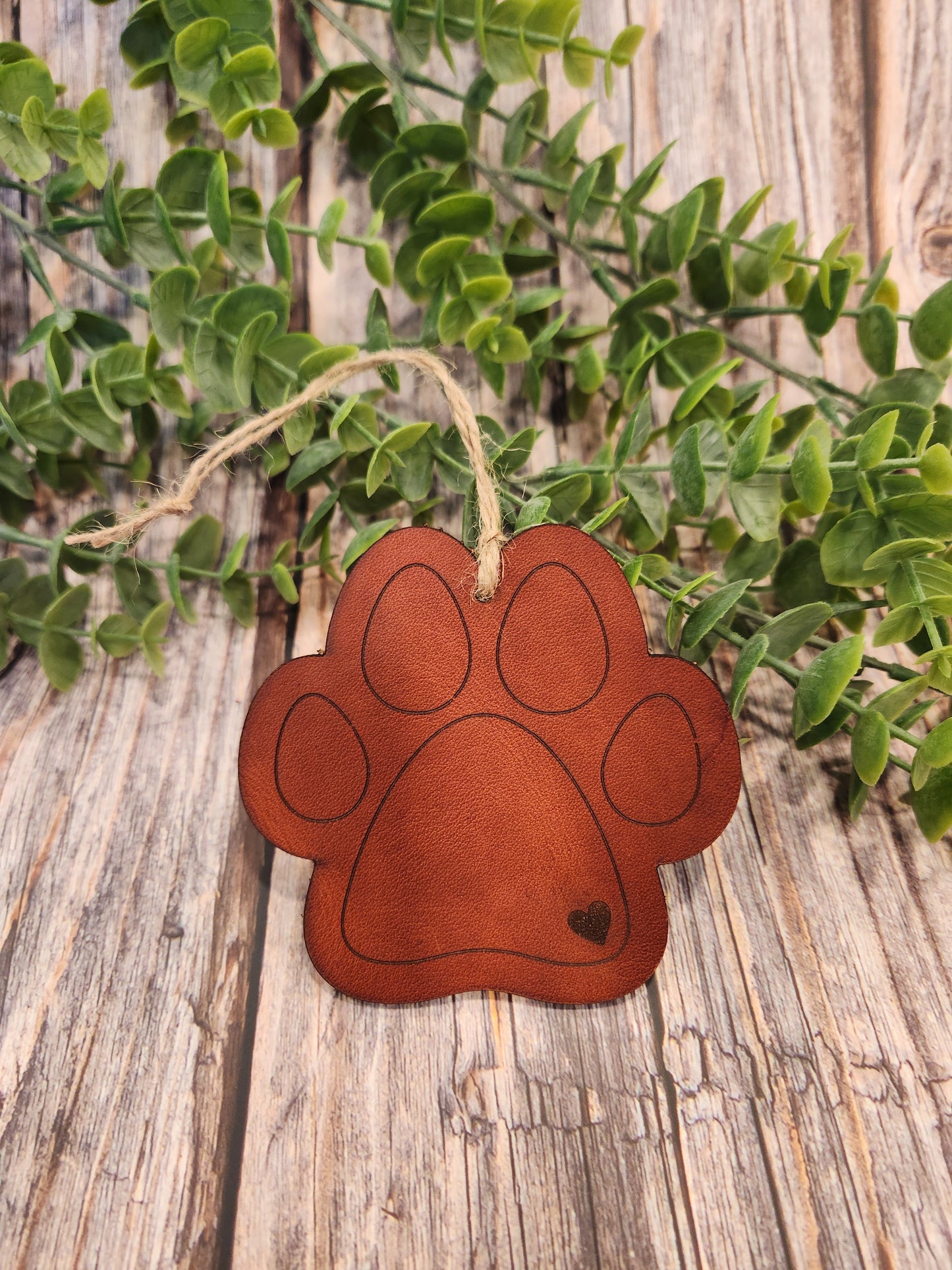 Personalized Full-Grain American Leather Pet Paw Ornament | Custom Name & Year | Dog or Cat Keepsake & Memorial | Handmade in the USA