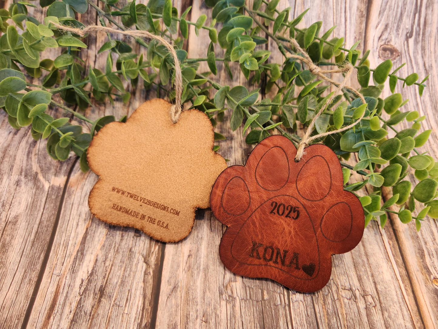 Personalized Full-Grain American Leather Pet Paw Ornament | Custom Name & Year | Dog or Cat Keepsake & Memorial | Handmade in the USA