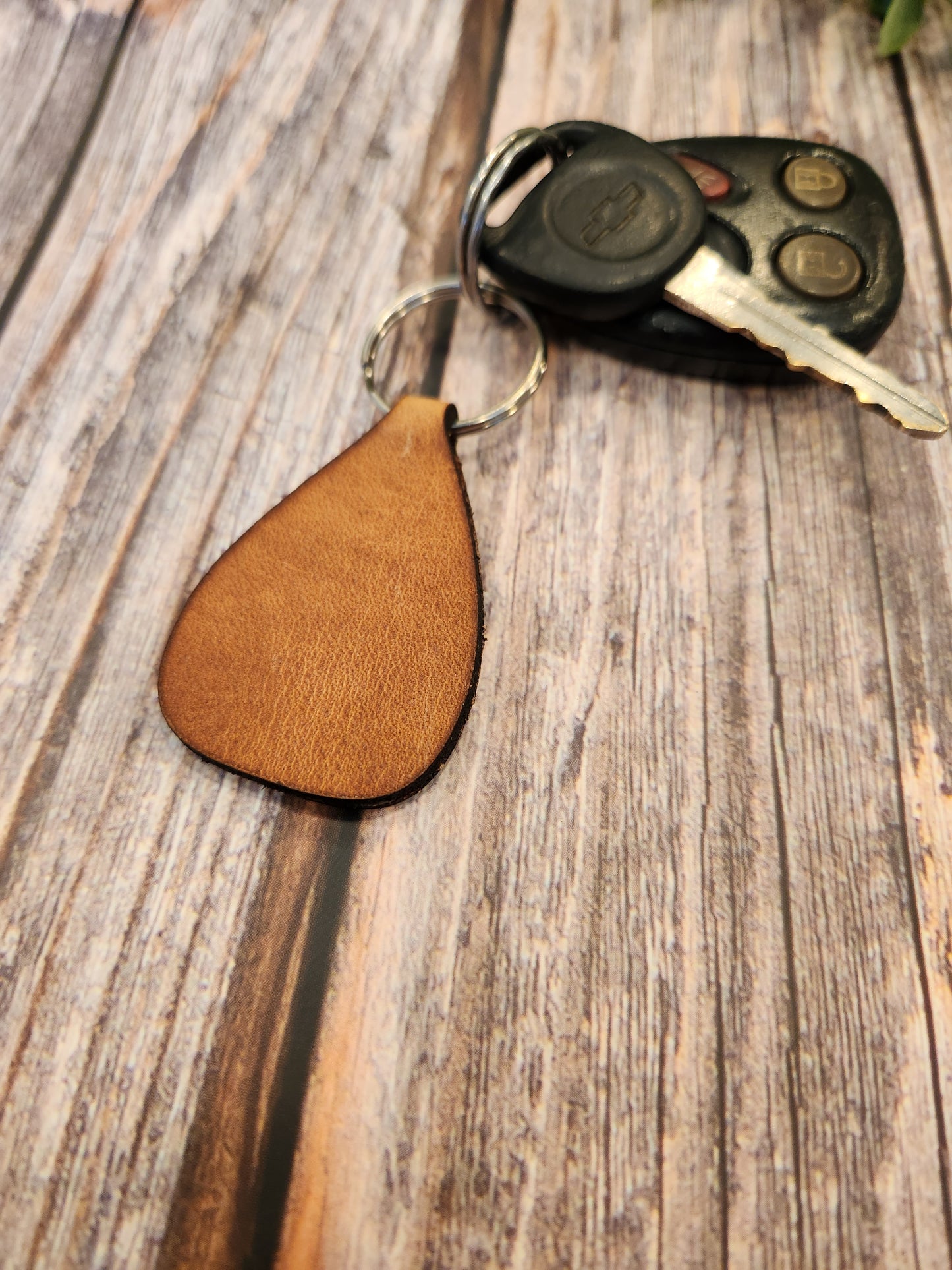 Personalized Full-Grain American Leather Key Fob, Custom Initial | Handcrafted Minimalist Keychain | Handmade in the USA