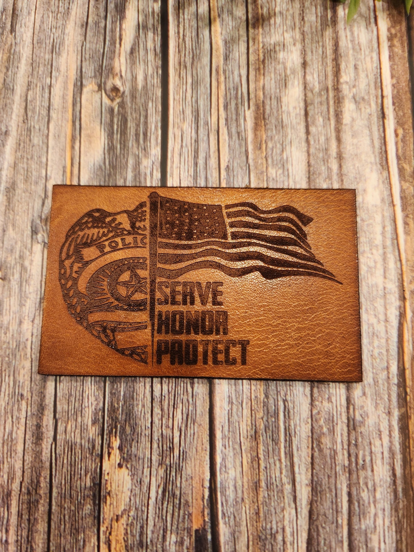 Handcrafted Full-Grain American Leather Pint Glass Sleeve | Includes 16oz Glass | Custom Laser Engraved | Heirloom Quality Barware