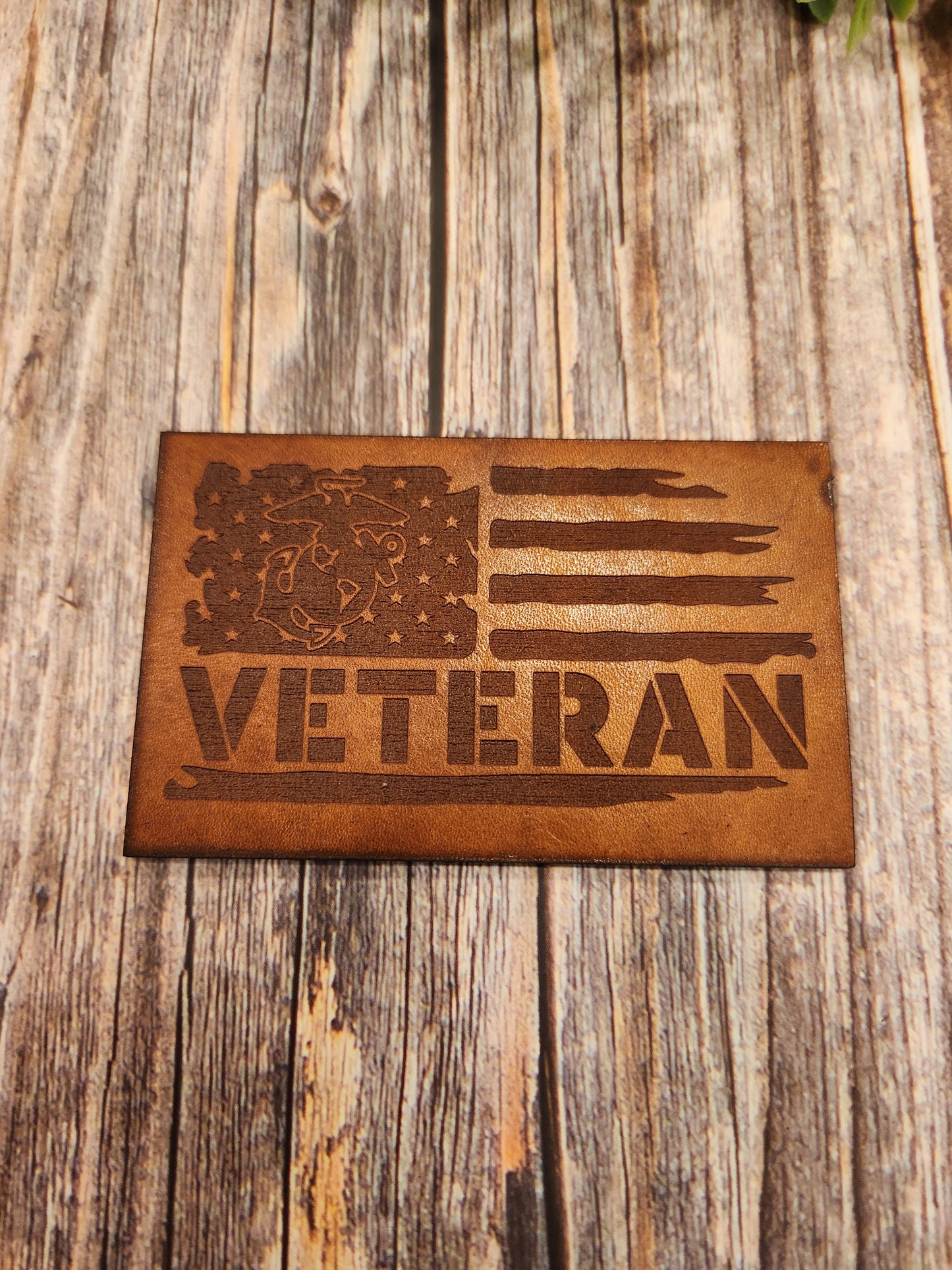 Handcrafted Full-Grain American Leather Pint Glass Sleeve | Includes 16oz Glass | Custom Laser Engraved | Heirloom Quality Barware