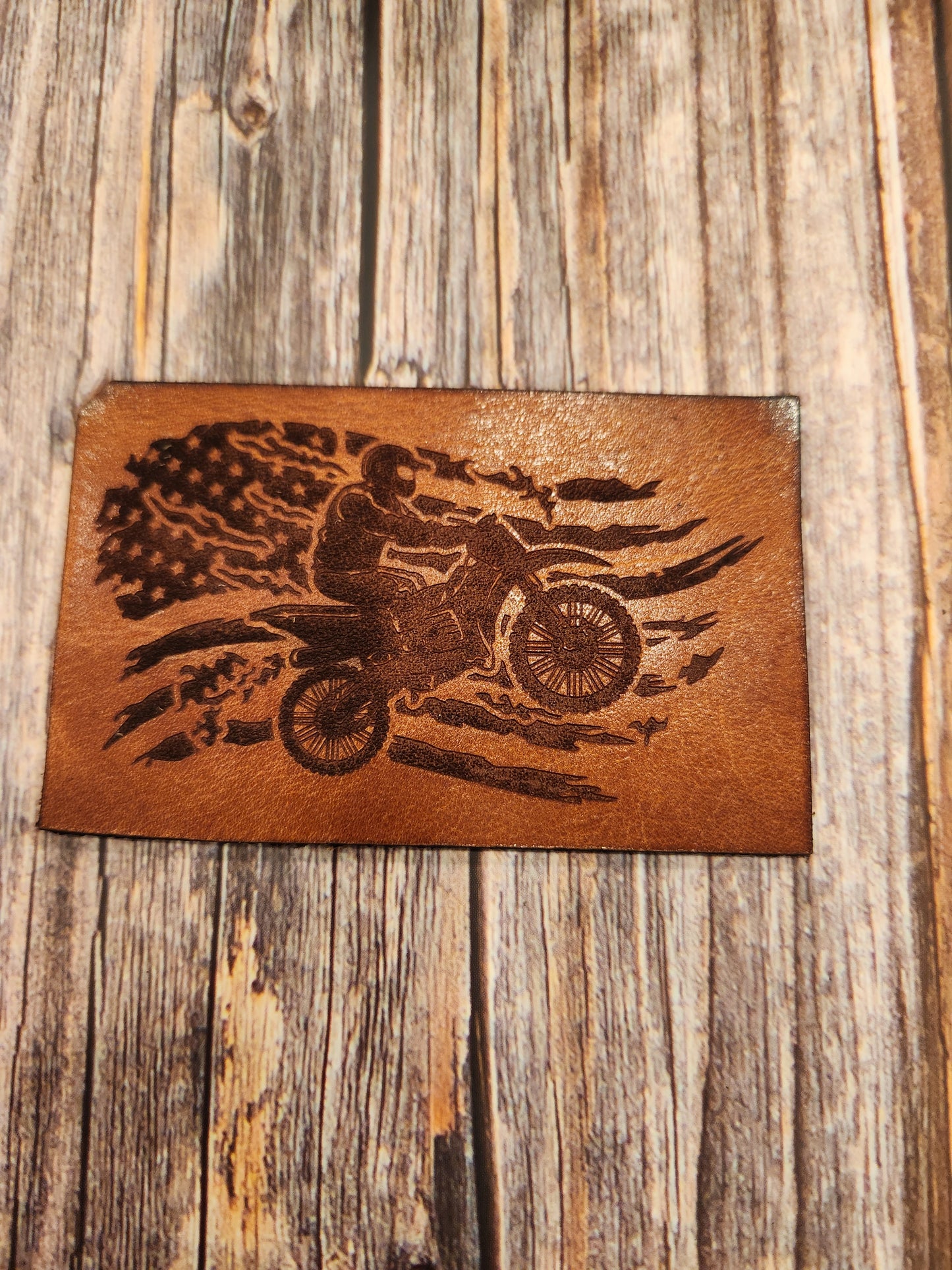 Handcrafted Full-Grain American Leather Pint Glass Sleeve | Includes 16oz Glass | Custom Laser Engraved | Heirloom Quality Barware