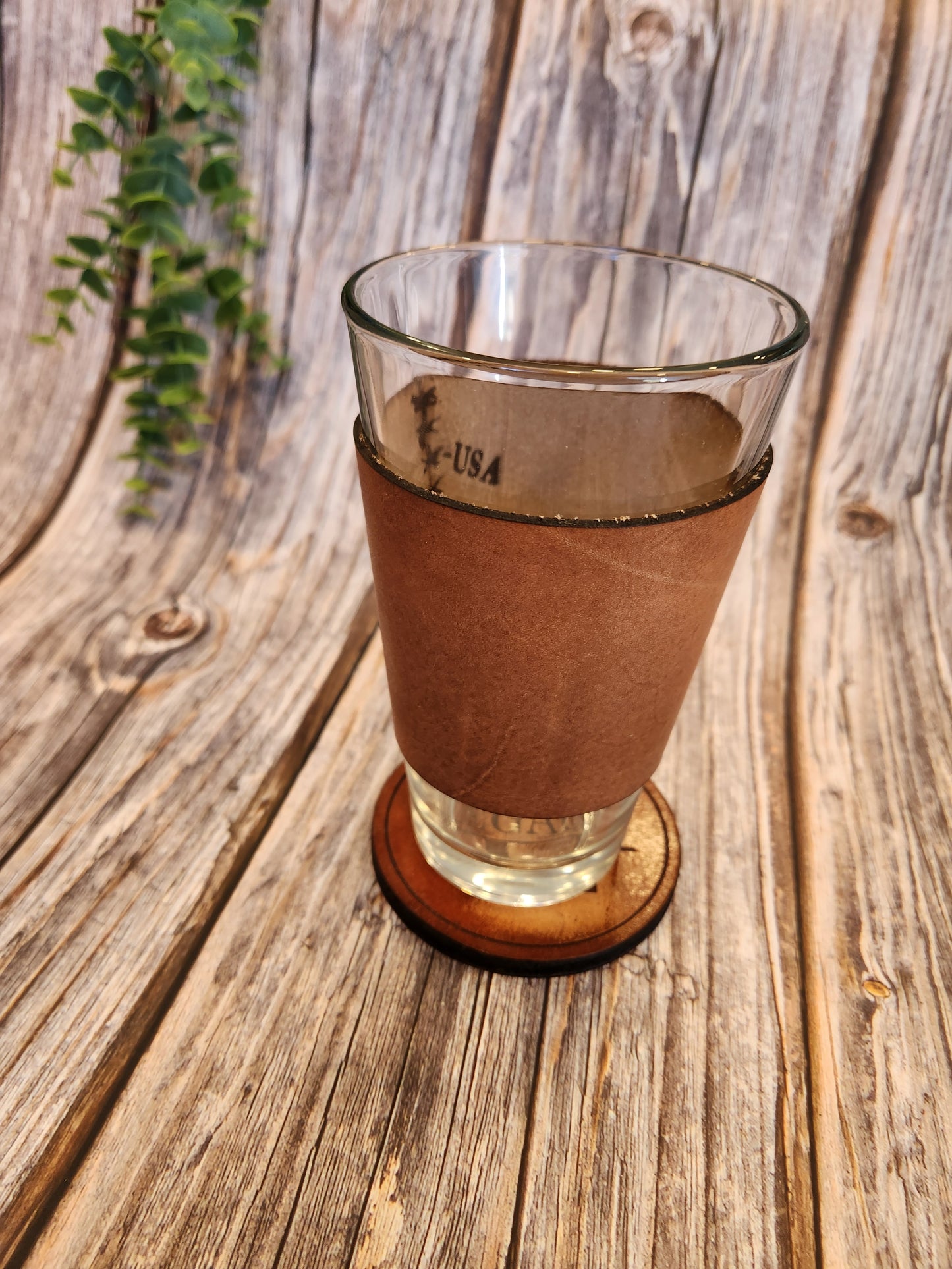 Handcrafted Full-Grain American Leather Pint Glass Sleeve | Includes 16oz Glass | Custom Laser Engraved | Heirloom Quality Barware