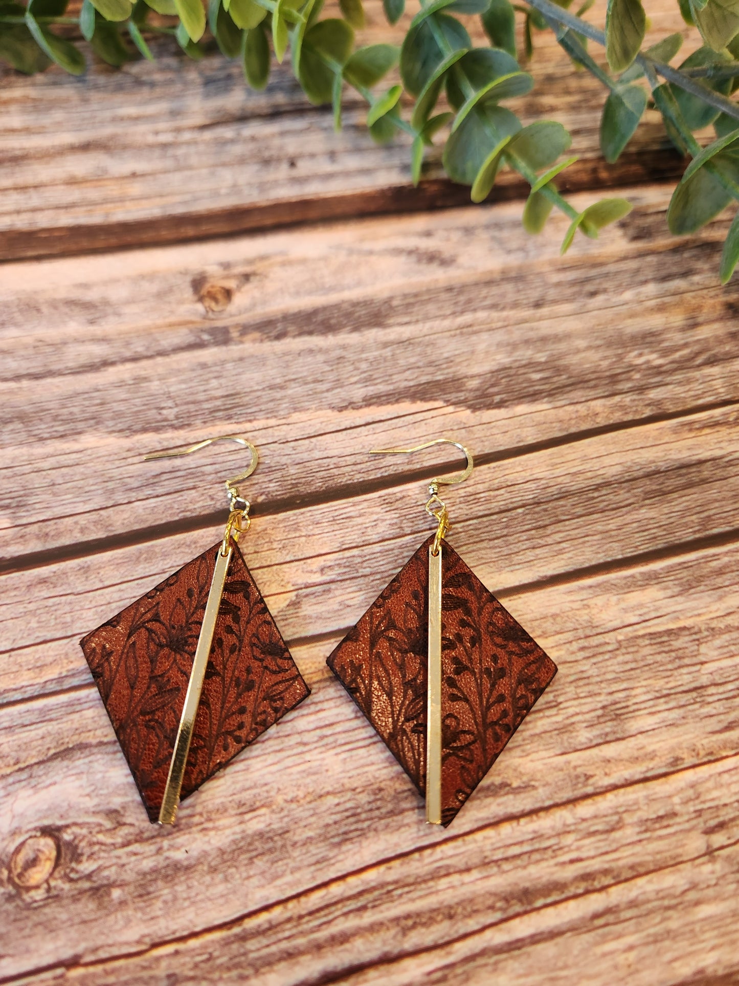 Leather Earrings, English Tan with Delicate Floral Engraving and Gold Colored Bar accent