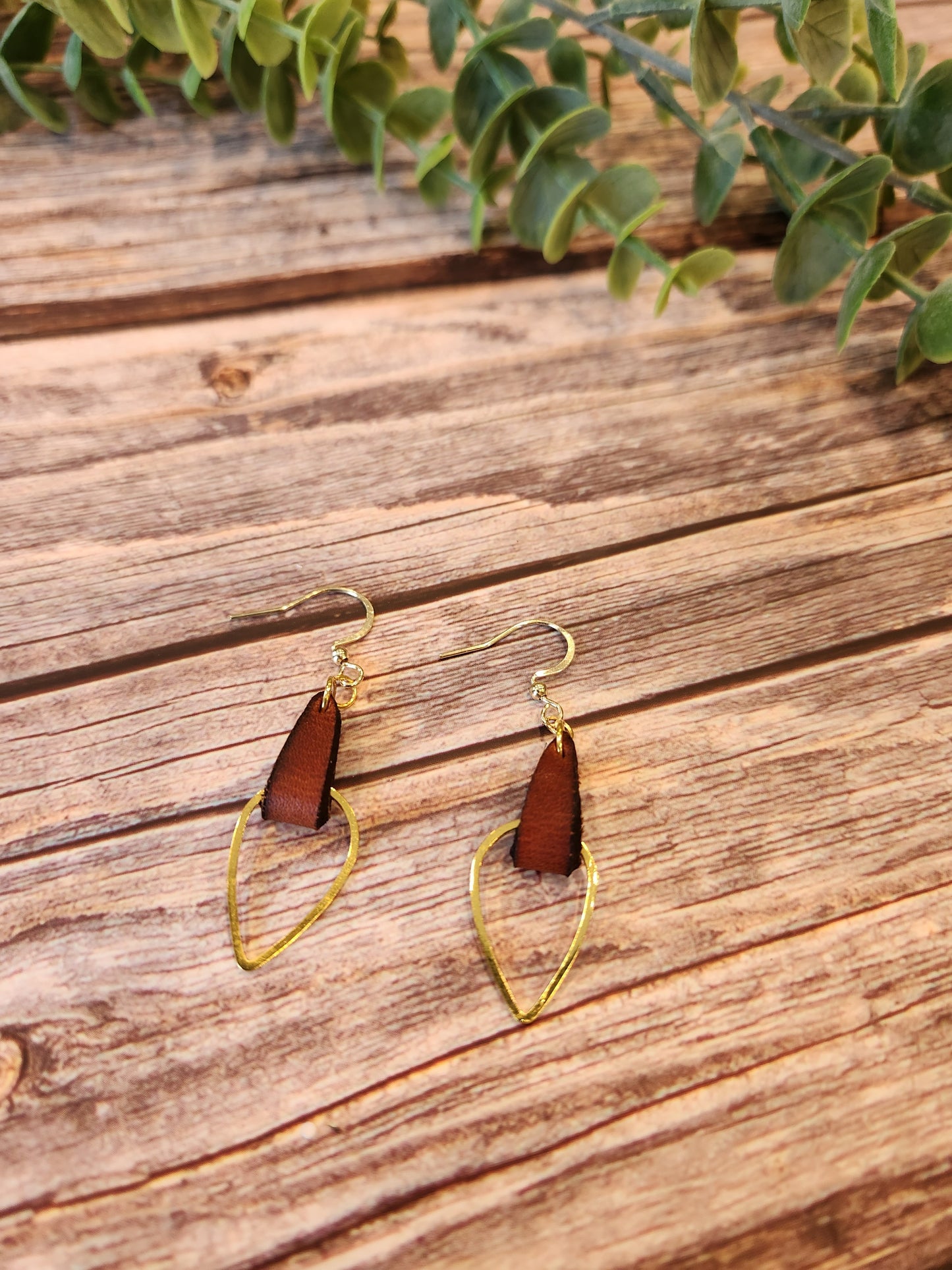 Leather Earrings, English Tan with Small Teardrop Accent