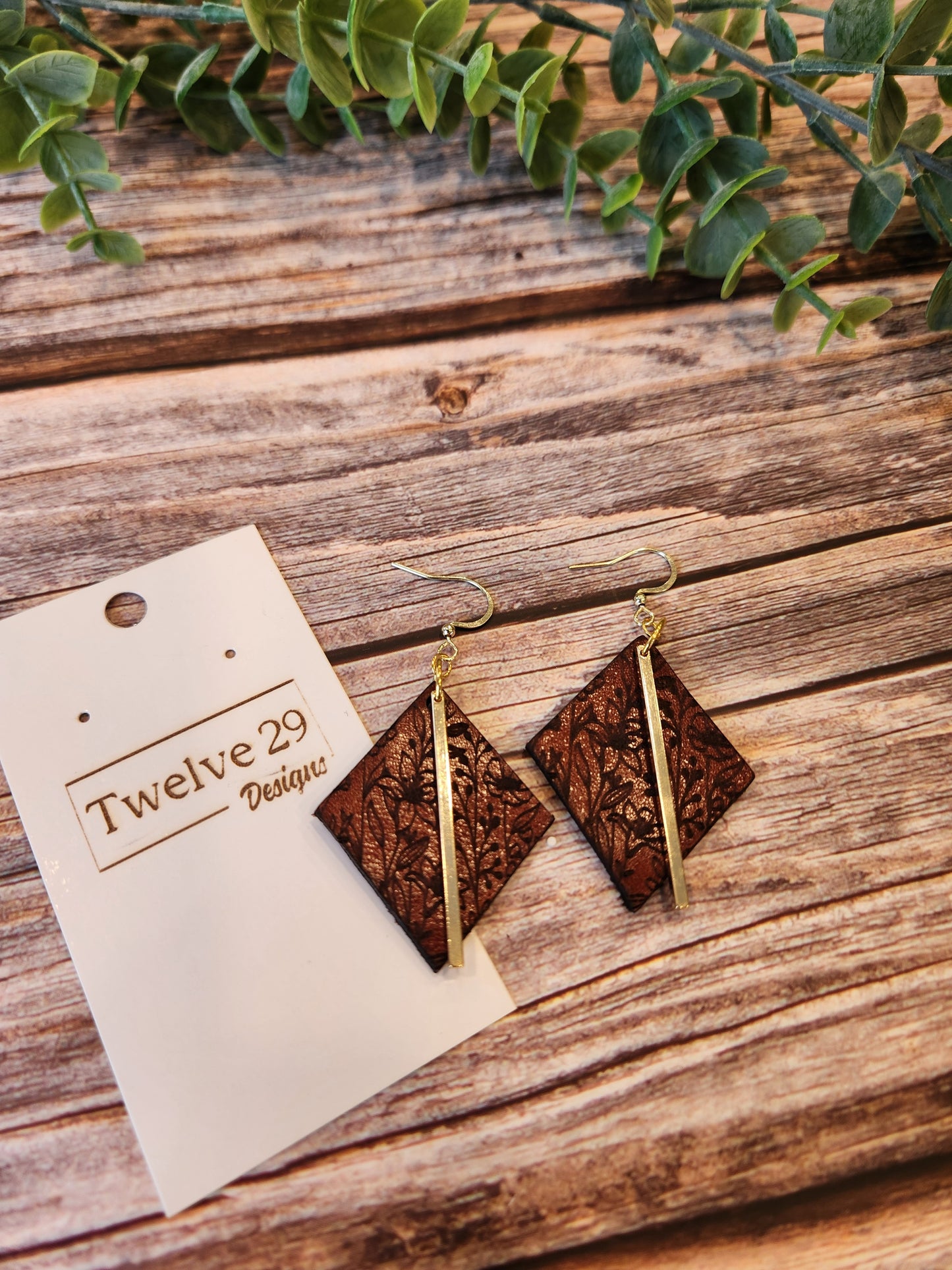 Leather Earrings, English Tan with Delicate Floral Engraving and Gold Colored Bar accent